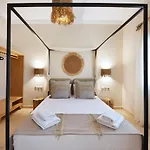 Cristina's House, Elegant Boho Walk To Port *