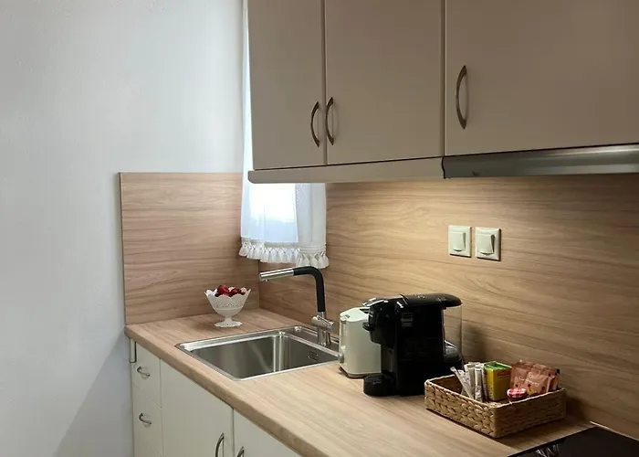 Casa de Férias Cristina's House, Elegant Boho Walk To Port Adamantas (Milos)