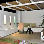 Cristina's House, Elegant Boho Walk To Port *