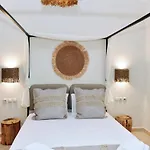 Cristina's House, Elegant Boho Walk To Port Adamantas