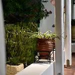 Cristina's House, Elegant Boho Walk To Port Сasa de vacaciones