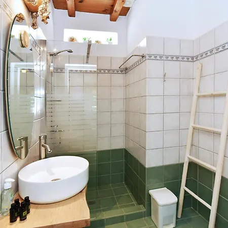 Cristina's House Adamantas (Milos)