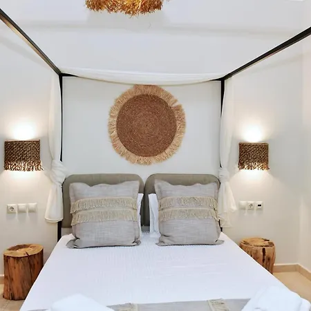 Cristina's House Adamantas (Milos)