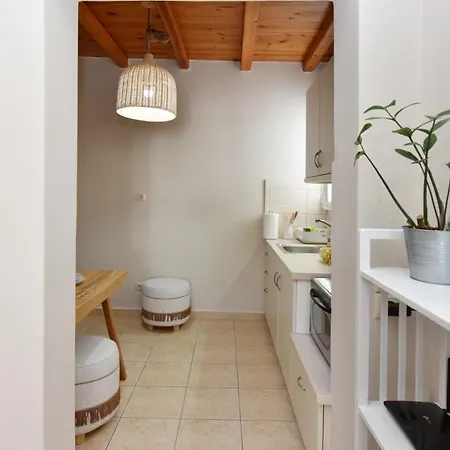 Cristina's House Adamantas (Milos)