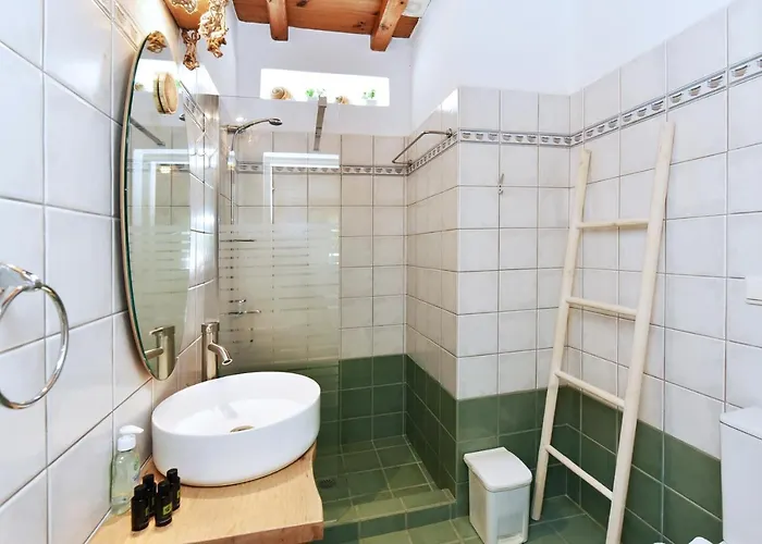 Cristina's House Adamantas (Milos)