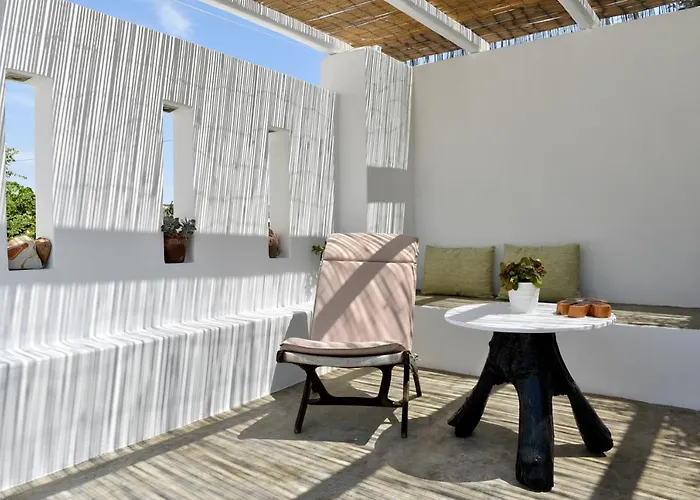 Cristina's House Adamantas (Milos)